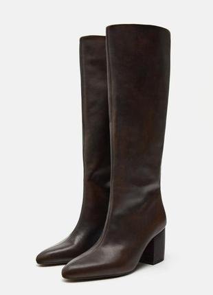 Кожаные сапоги на каблуке zara 1000/310