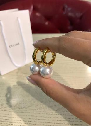 Брендовые серьги в лимонном золоте с жемчужинами