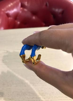 Брендовые серьги полукольца в ярко синем цвете комбинированным с позолотой