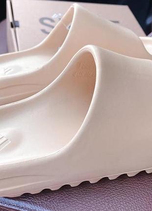 Шлепанцы женские  adidas yeezy slide sand