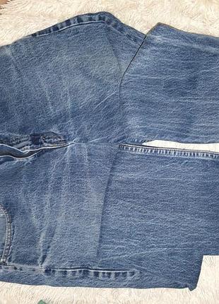 Джинсы мом