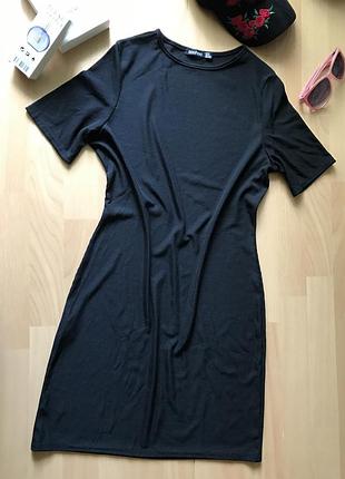 Чорне плаття гумка boohoo