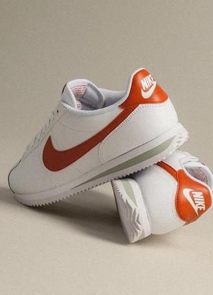 Кроссовки nike cortez white белые3 фото