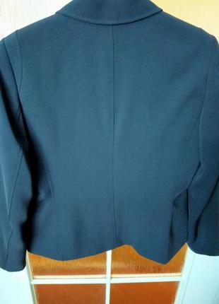 Серый строгий пиджак.3 фото