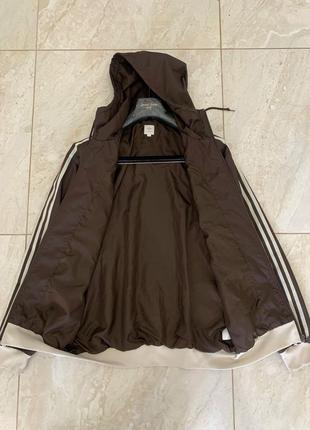 Спортивная куртка ветровка adidas коричневая с капишоном3 фото