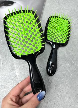 Расчёска для волос чёрная с салатовым «super brush» в пакете