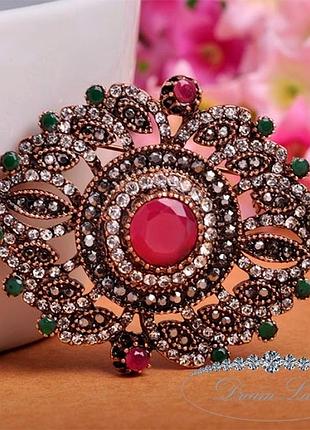 Брошка з камінням жіноча "смарагдовий блиск"