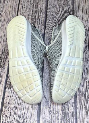 Фирменные кроссовки adidas для мужчины. размер 426 фото