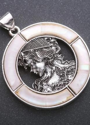 Кулон перламутр