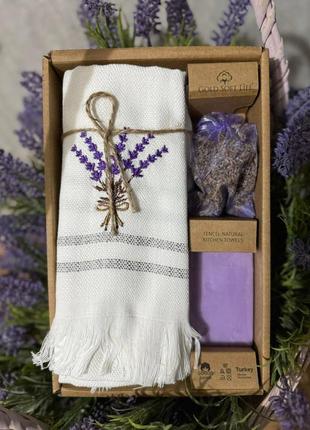 Подарунок на 8 березня подарунковий набір