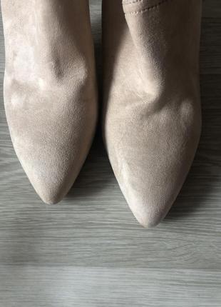 Кожаные светлые ботинки