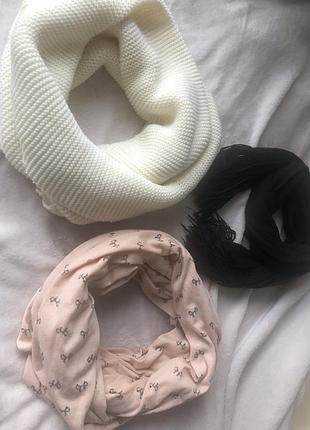 Набор шарфов (хомут белый, хомут нежно розовый и черный базовый шарф)