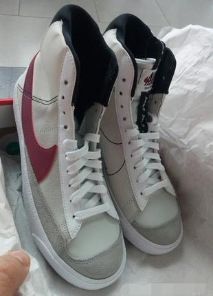 Новые оригинальные женские кеды nike blazer mid'77 d3 фото