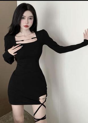 Чорна сукня з довгими рукавами та мотузкою на нозі yk2 плаття