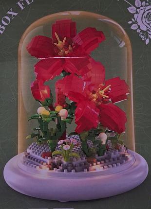 Конструктор лего "красный цветок в колбе" 640 деталей