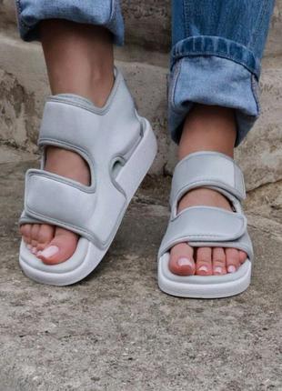 Шикарні сандалі adidas adilette 3.0 grey sandals сандалі босоніжки босоніжки5 фото