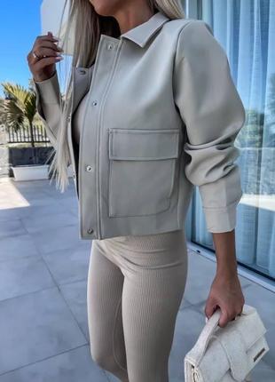 Стильний якісний кашеміровий піджак жіночий на кнопках укорочений3 фото