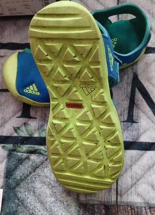 Суперлегкі сандалі adidas captain 31, босоніжки 293 фото