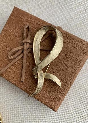 Вінтажна брошка  trifari