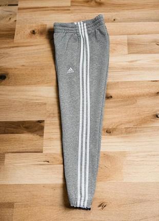Оригинальные теплые спортивные штаны adidas4 фото