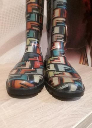 Сапоги женские резиновые.