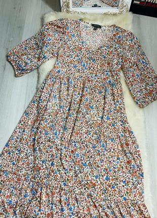 Платье свободного кроя в цветочный принт3 фото