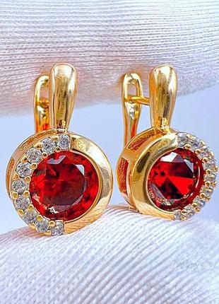 Серьги с красным камнем, медицинское золото