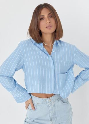 Голубая женская укороченная рубашка в полоску с карманом3 фото