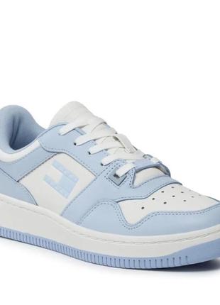 Tommy jeans снікерcи tjw retro basket tonal en0en02520 breezy blue c1o8 фото