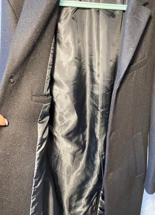Черное шерстяное мужское пальто7 фото