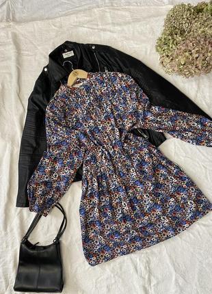 Плаття коротке