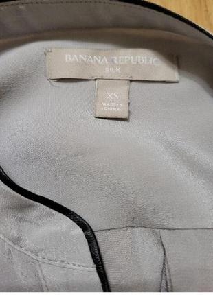 Жіноча шовкова сіра блуза banana republic7 фото