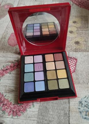 Палетка для макияжа guylond