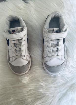 Кроссовки nike