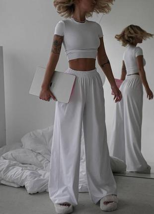 Катюмчик (укороченный топ и штаны клеш)