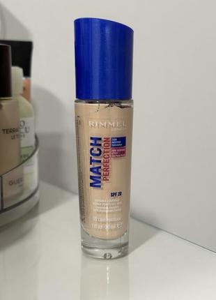 Тон rimmel match perfect1 фото