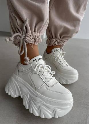 Білі дуже круті кросівки на високій підошві2 фото