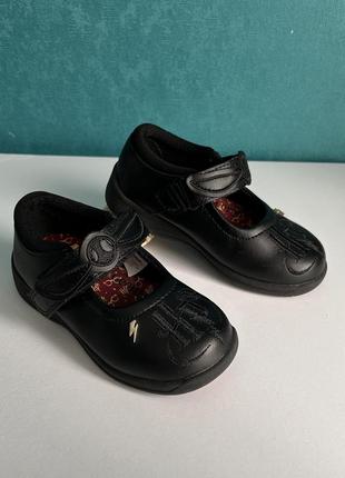 Туфлі на дівчинку  устілка 16 harry potter girls black snitch 1 strap school shoes size 8