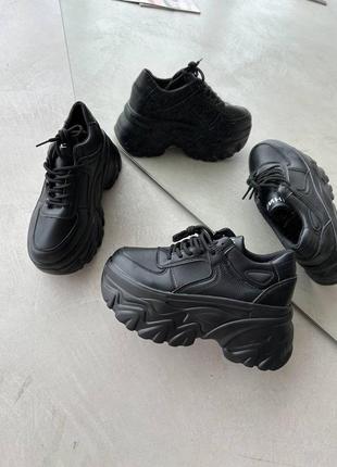 Чорні дуже круті кросівки на високій підошві5 фото