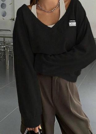 Мягкая женская кофта свободного кроя оверсайз с v вырезом стильная в рубчик качественная1 фото