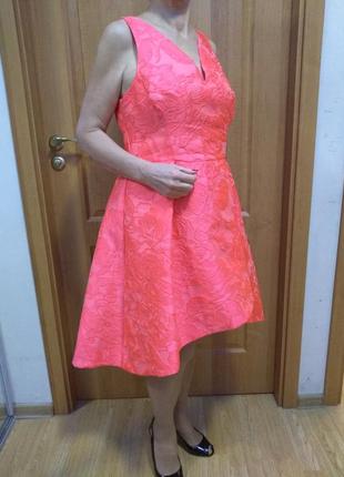 Яркое стильное нарядное платье с красивой спинкой. размер 14-167 фото