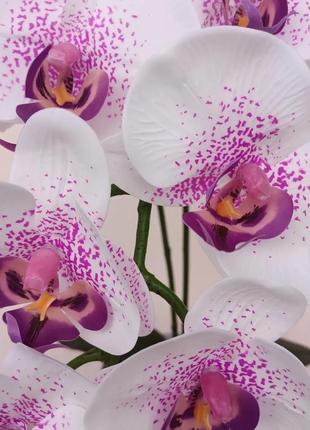 Орхидея из латекса3 фото