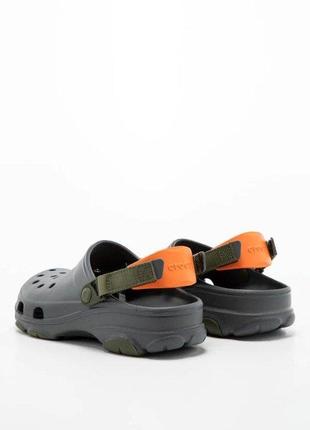 Крокс класік клог алл терейн сірі crocs classic all terrain clog slate grey/multi2 фото