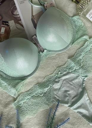 Бюстик трусики комплект victoria’s secret оригинал