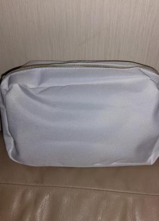 Косметичка на два отделения yves rocher