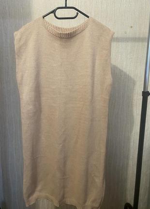 Вʼязана сукня-жилетка