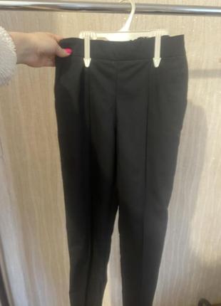 Брюки со стрелкой