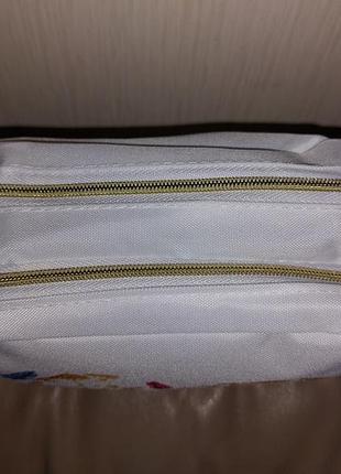 Косметичка на два отделения yves rocher