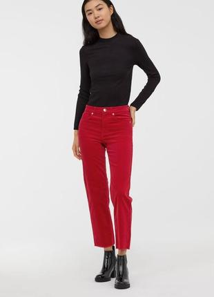 Красные вельветовые прямые укороченные джинсы с необработанным краем