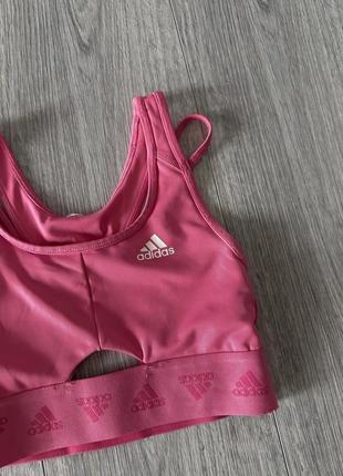 Спортивный топ adidas